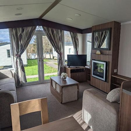 Swift Holidays At Combe Haven Holiday Park هاستَنغ المظهر الخارجي الصورة